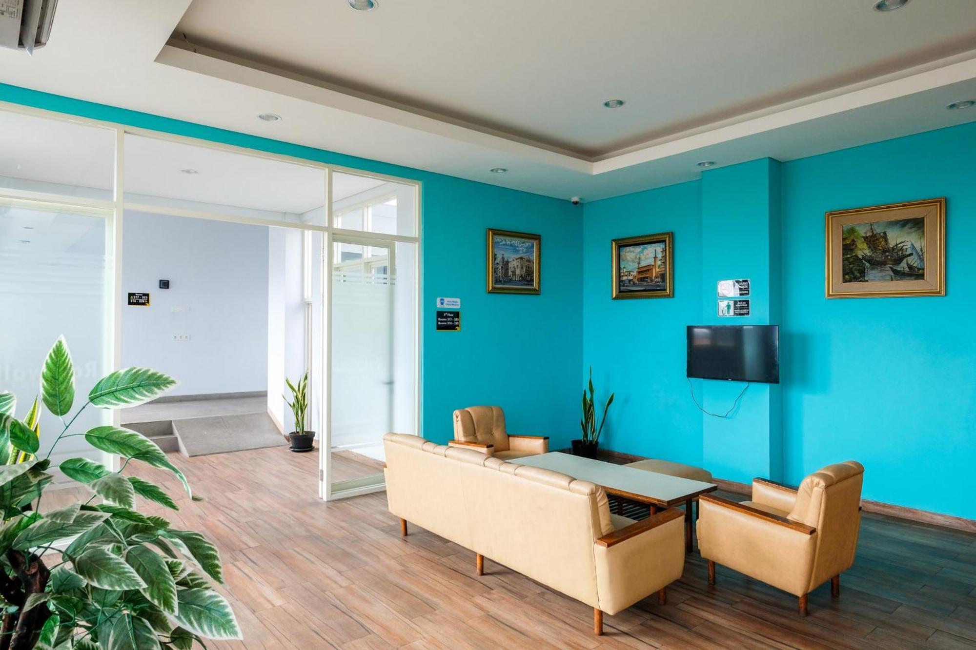 Sans Hotel Rajawali Surabaya By Reddoorz Krembangan Exterior foto